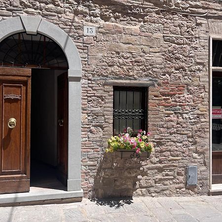 Bed and Breakfast L'Inferno Di Dante Gubbio Esterno foto