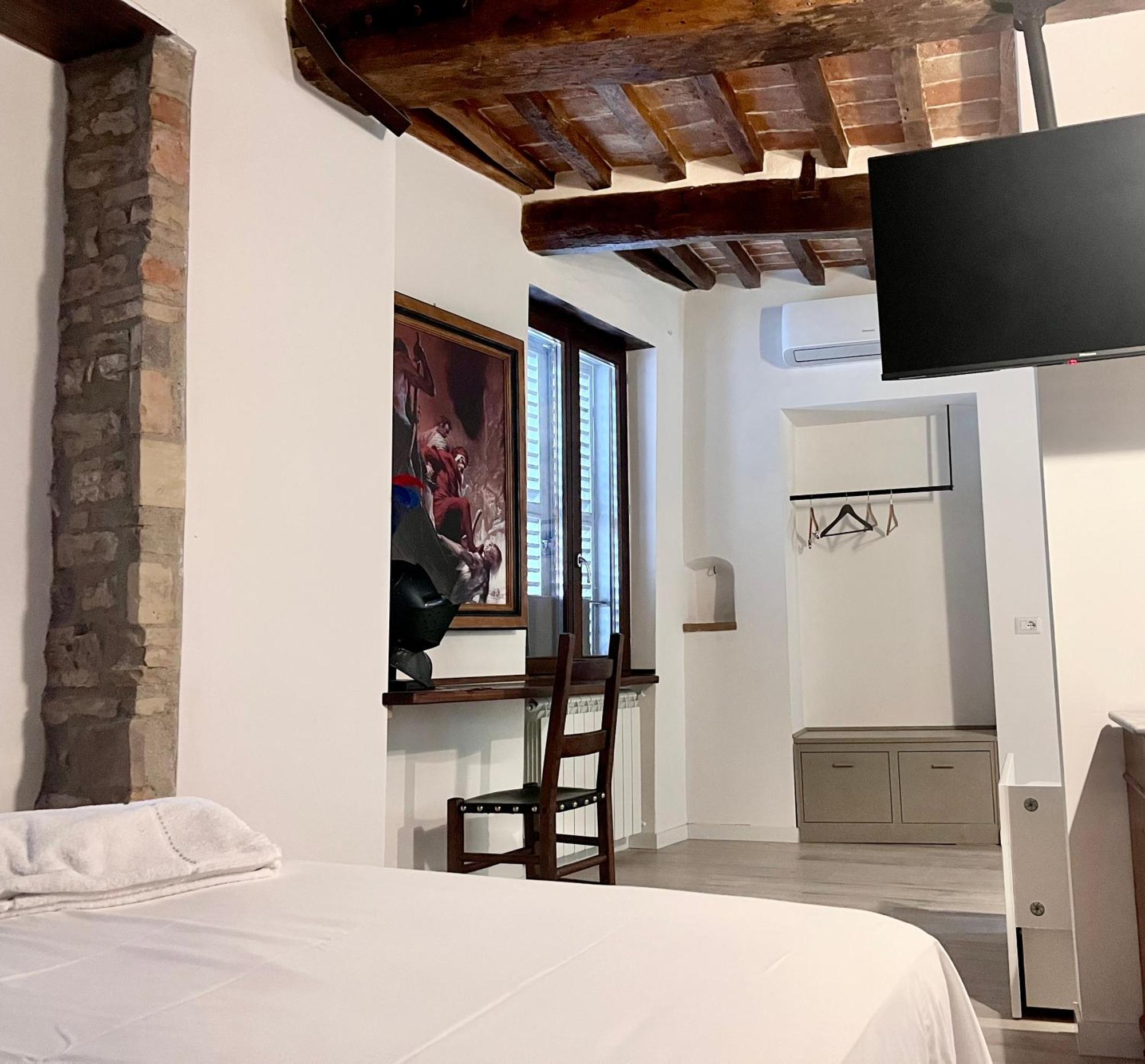 Bed and Breakfast L'Inferno Di Dante Gubbio Esterno foto