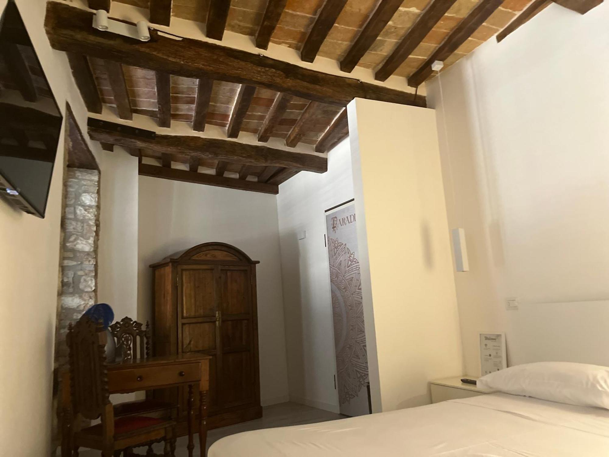Bed and Breakfast L'Inferno Di Dante Gubbio Camera foto