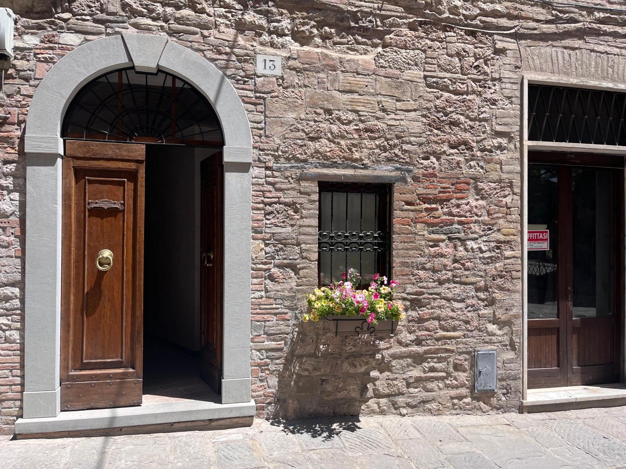 Bed and Breakfast L'Inferno Di Dante Gubbio Esterno foto
